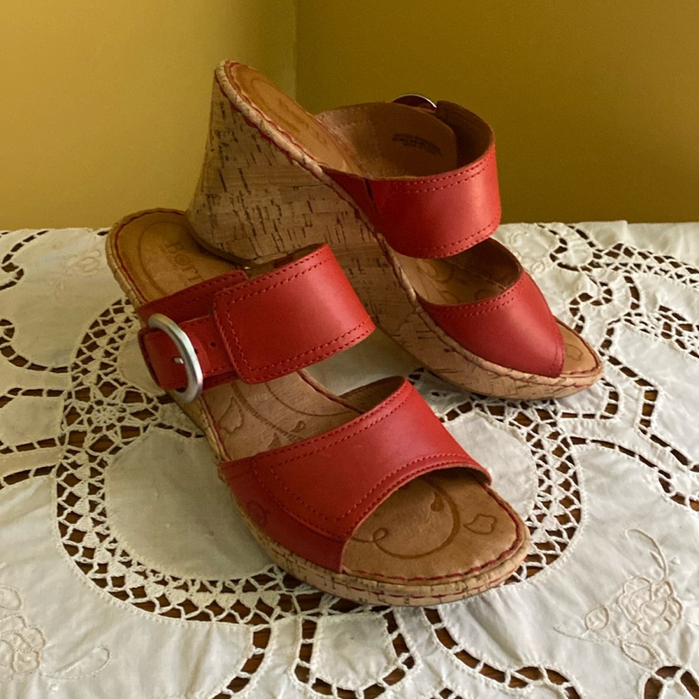 Price Reduced !! EUC Born brand red leather buckle cork heel sandal slides